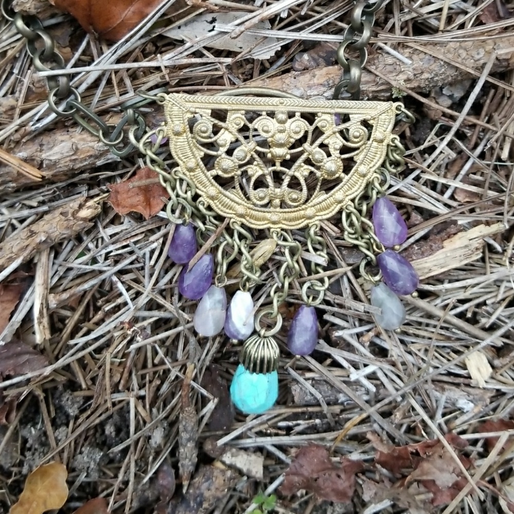 💗 17" Long Statement Necklace -Gold Tone with Beads